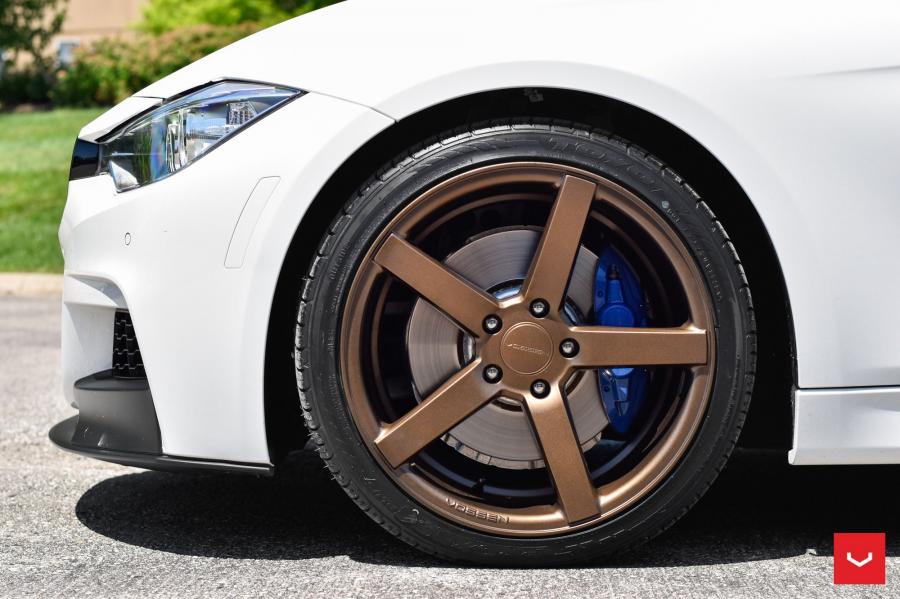 Колеса BMW 328i Sedan on Vossen Wheels (CV3-R) 2019 года  (фото 4 из 4)